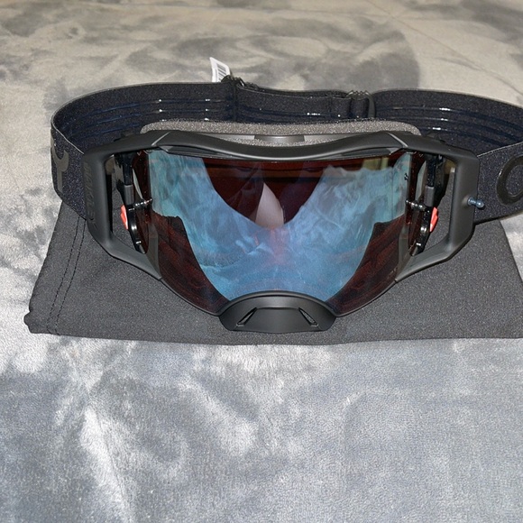 Brand New Oakley ski google orange airbrake MX / blackout with/prizm. - Picture 4 of 9
